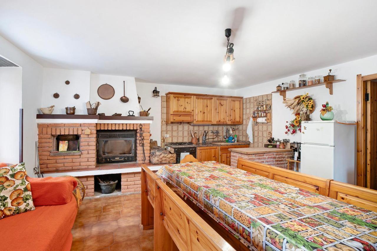 Ca De Baci Apartment Vessalico Екстериор снимка