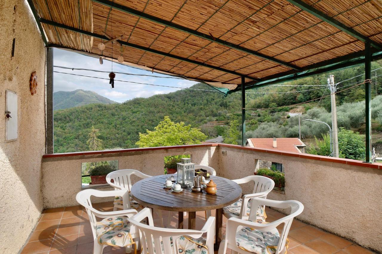 Ca De Baci Apartment Vessalico Екстериор снимка