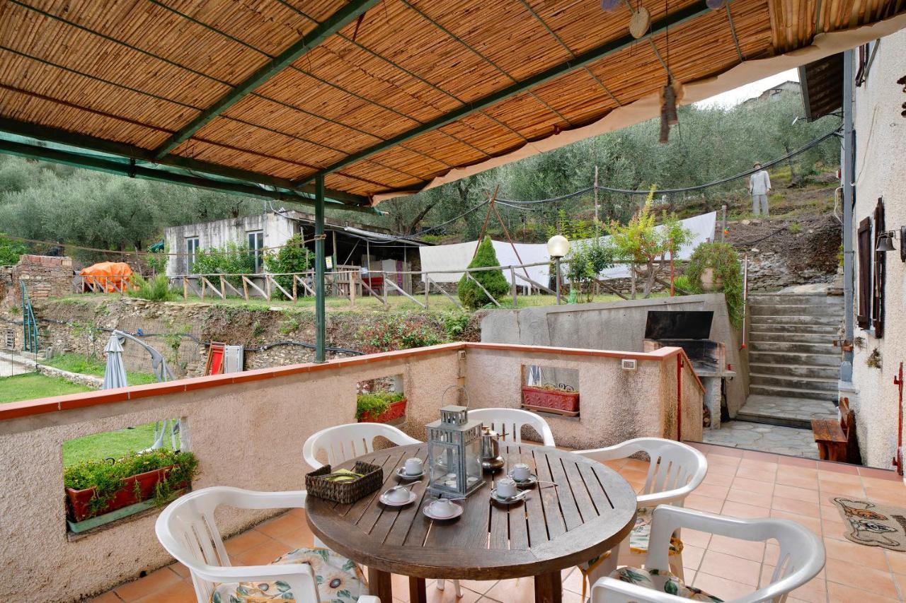 Ca De Baci Apartment Vessalico Екстериор снимка
